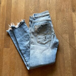 Zara Light Blue Frayed Hem Ankle Jeans